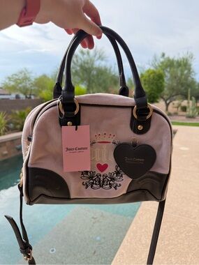 👑 NEW WITH TAGS Juicy Couture Pink Velour Bowler Bag 👑